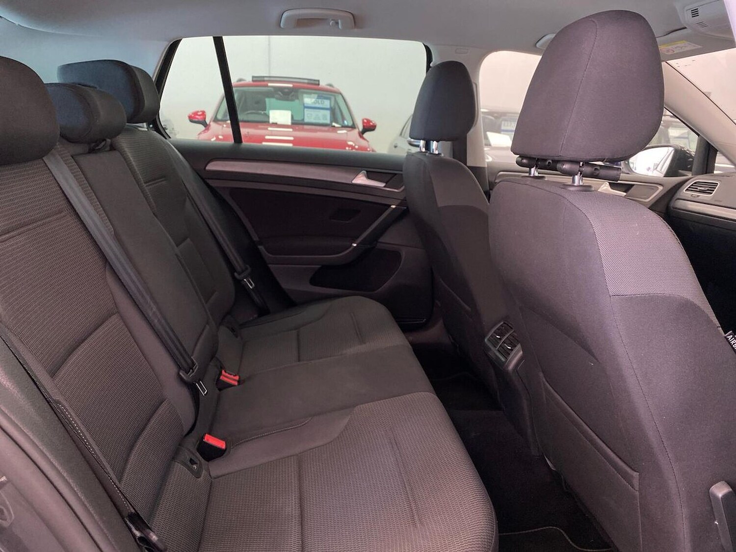 Used Volkswagen Golf 2019 for sale - 78194503: Photo 37