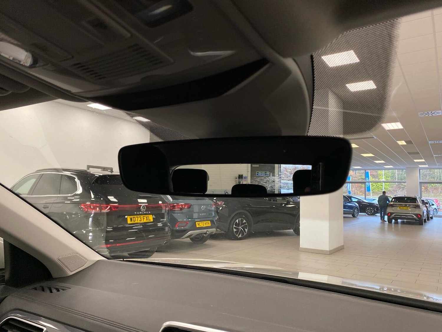 Used Volkswagen T-Roc 2023 for sale - 76837160: Photo 14