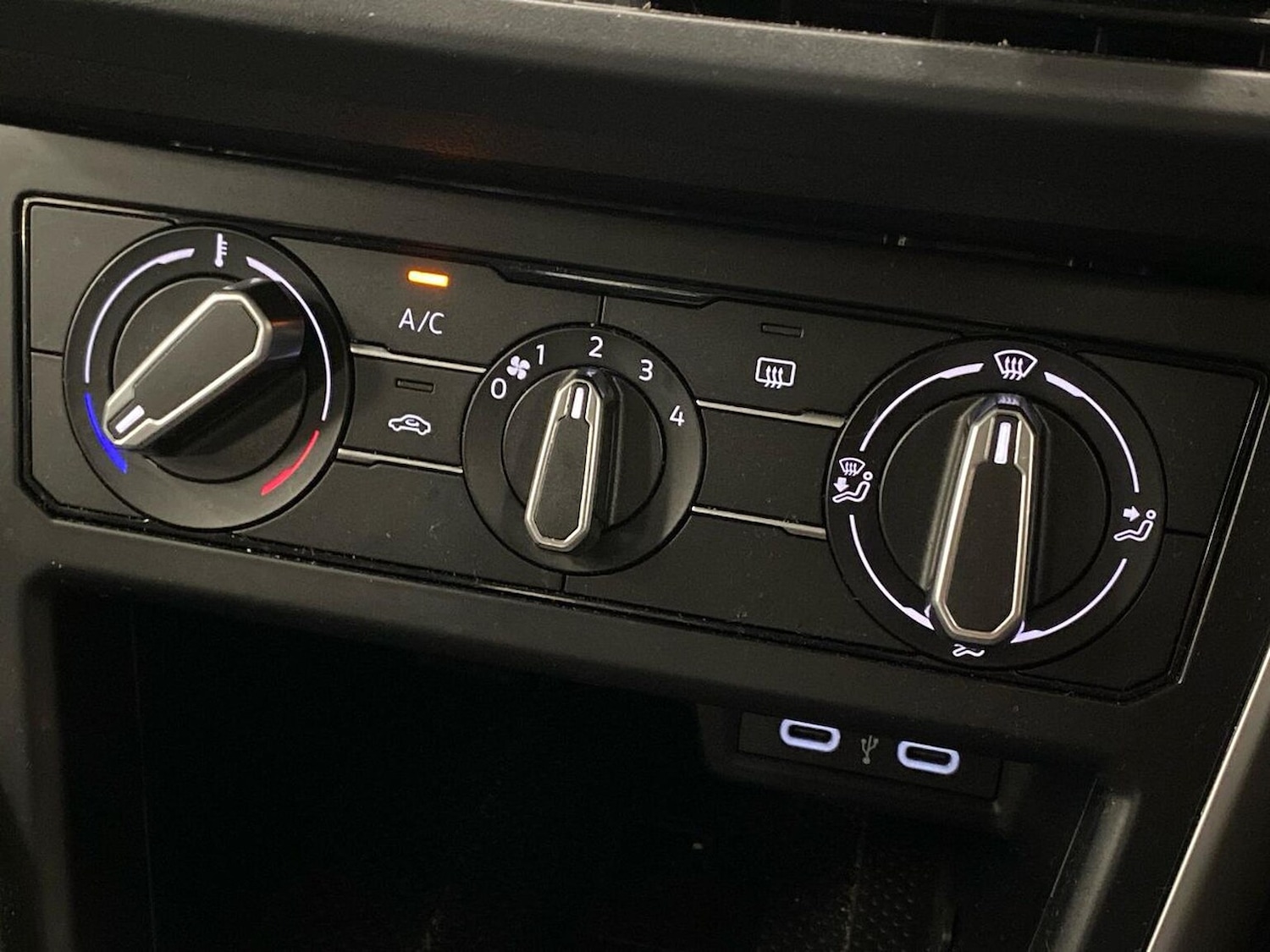 Used Volkswagen Taigo 2023 for sale - 77813358: Photo 12