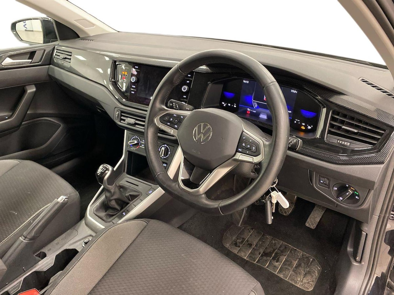 Used Volkswagen Polo 2023 for sale - 76490614: Photo 15