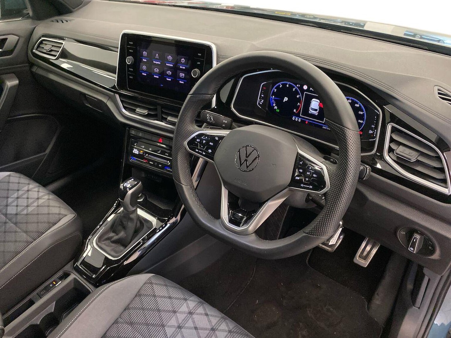 Used Volkswagen T-Roc 2022 for sale - 76144278: Photo 15