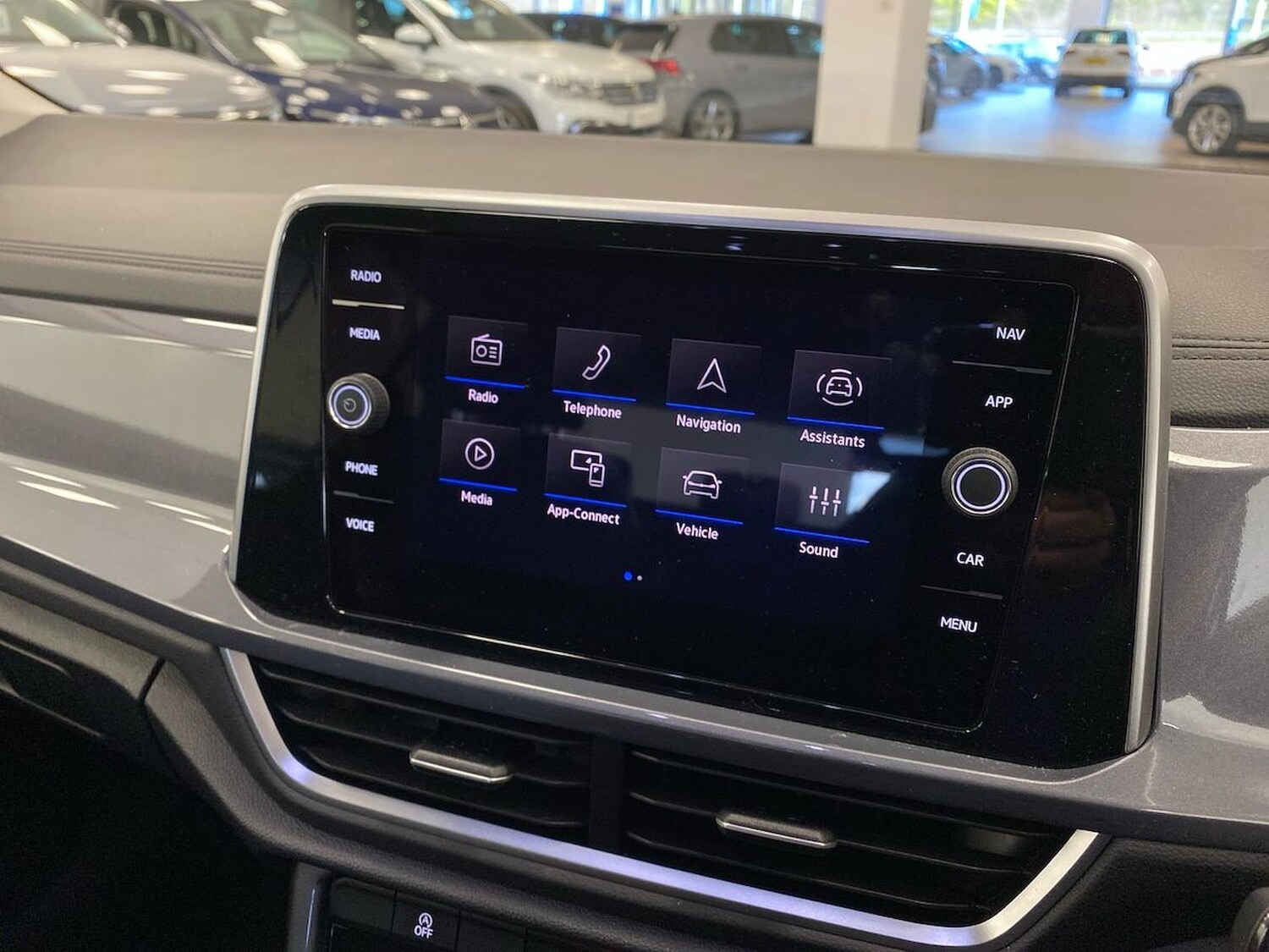 Used Volkswagen T-Roc 2024 for sale - 78194590: Photo 11