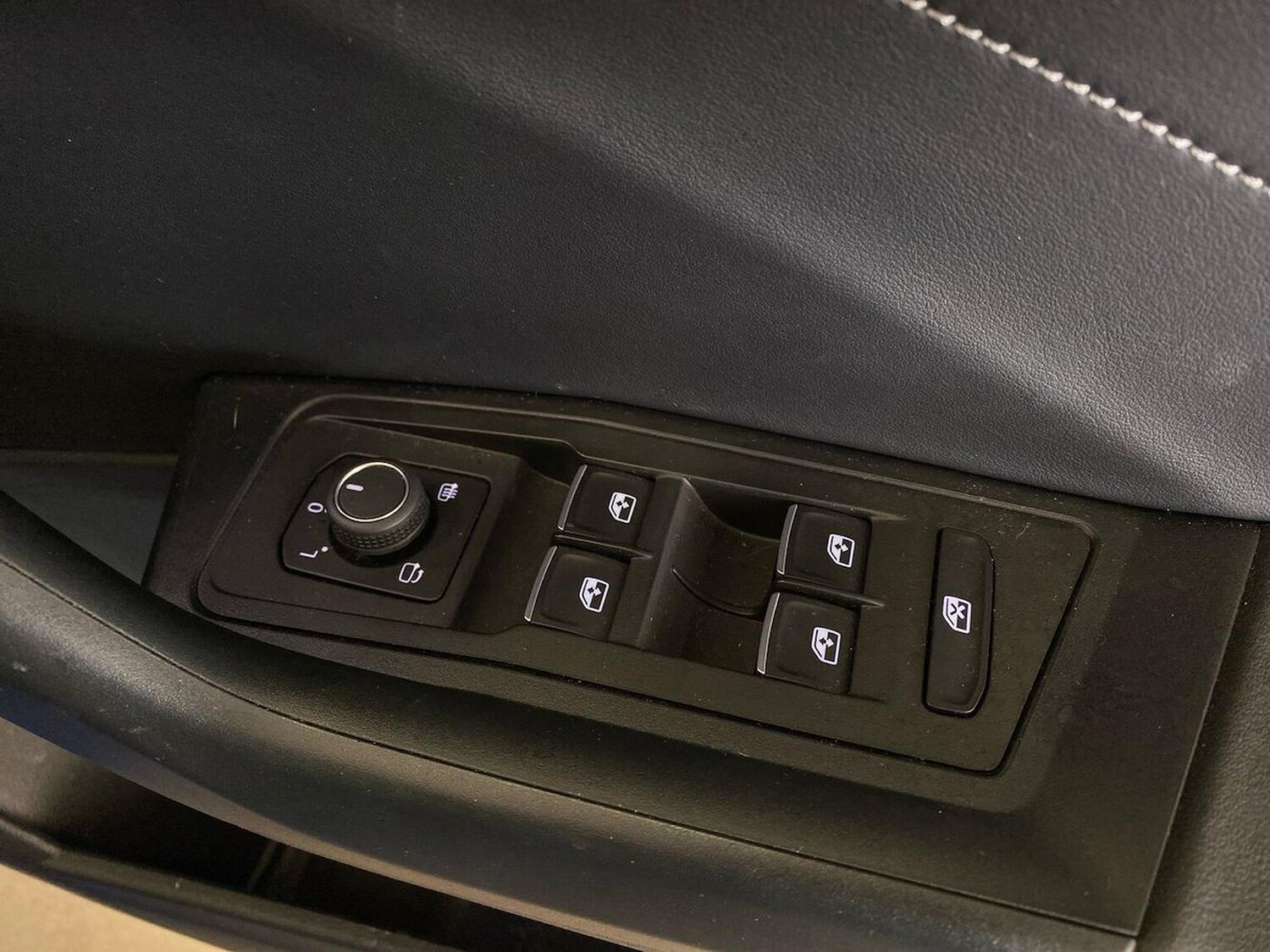 Used Volkswagen T-Roc 2024 for sale - 78194590: Photo 21