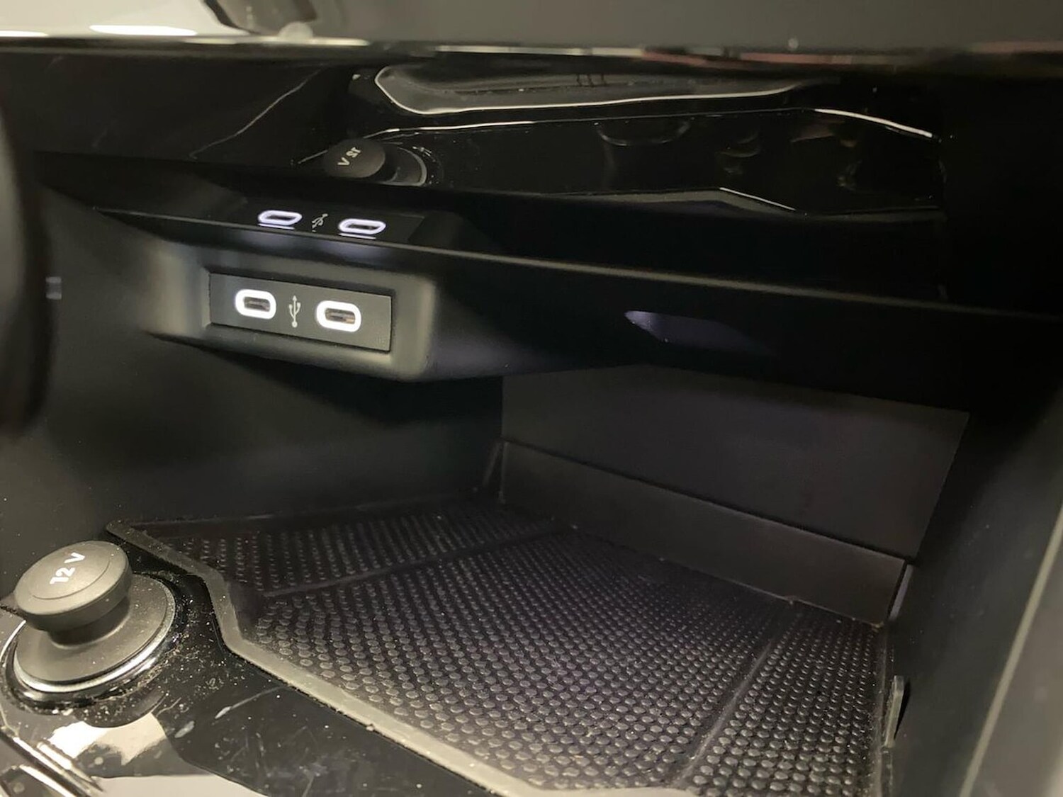 Used Volkswagen T-Roc 2024 for sale - 78194590: Photo 28