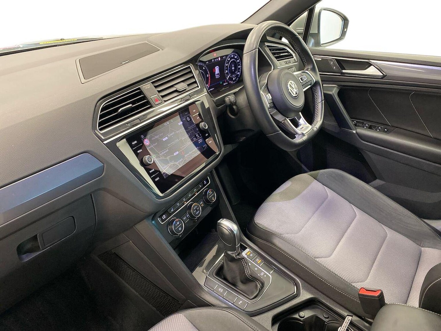 Used Volkswagen Tiguan 2017 for sale - 76694627: Photo 7