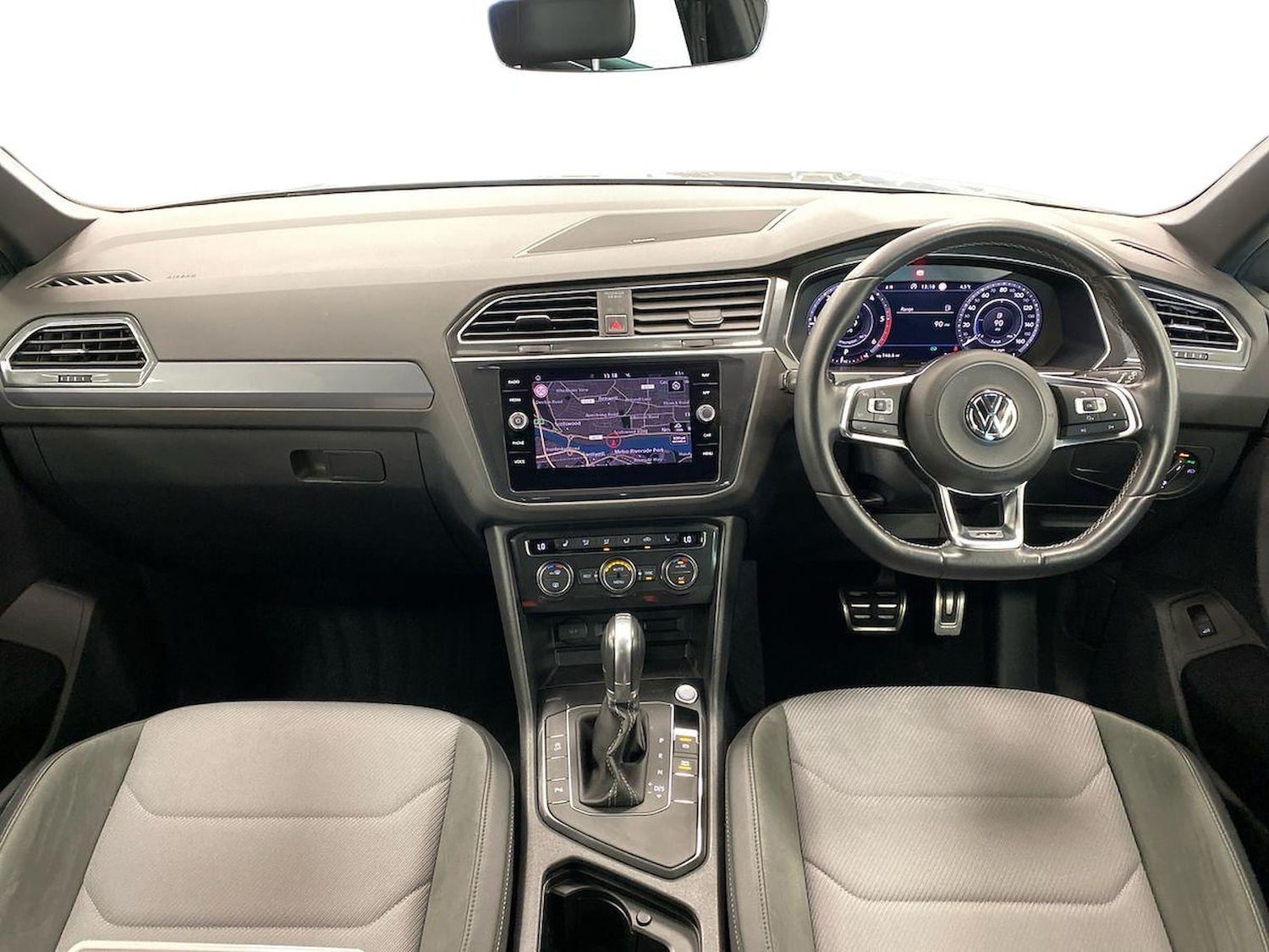 Used Volkswagen Tiguan 2017 for sale - 76694627: Photo 8