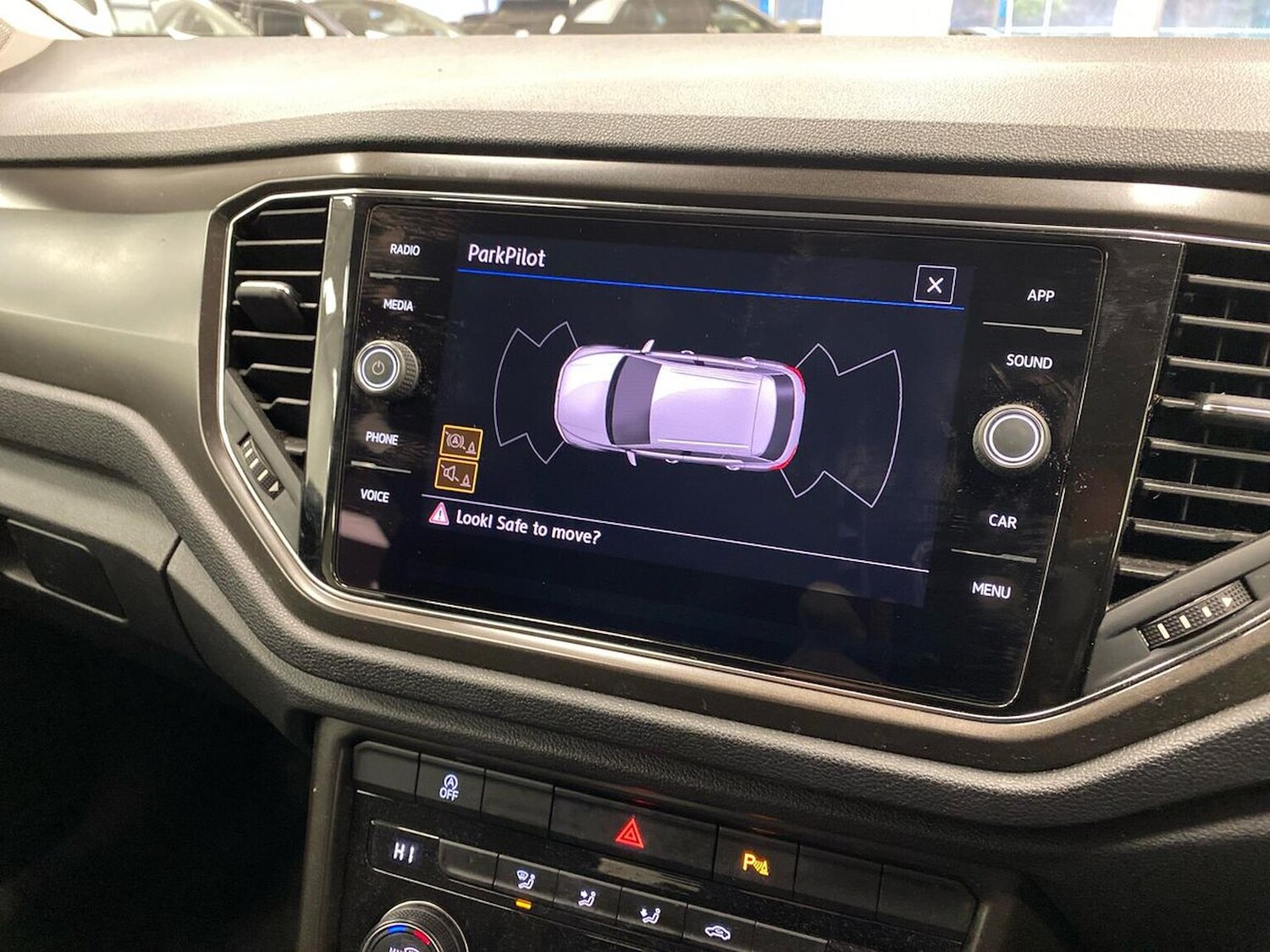 Used Volkswagen T-Roc 2019 for sale - 77487440: Photo 23