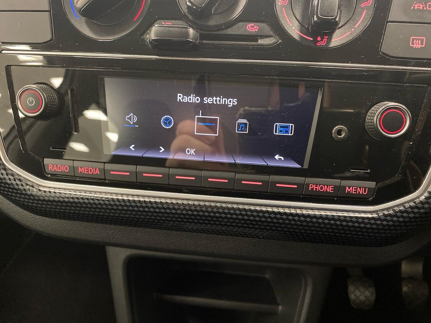 Used Volkswagen up! 2022 for sale - 76777337: Photo 11