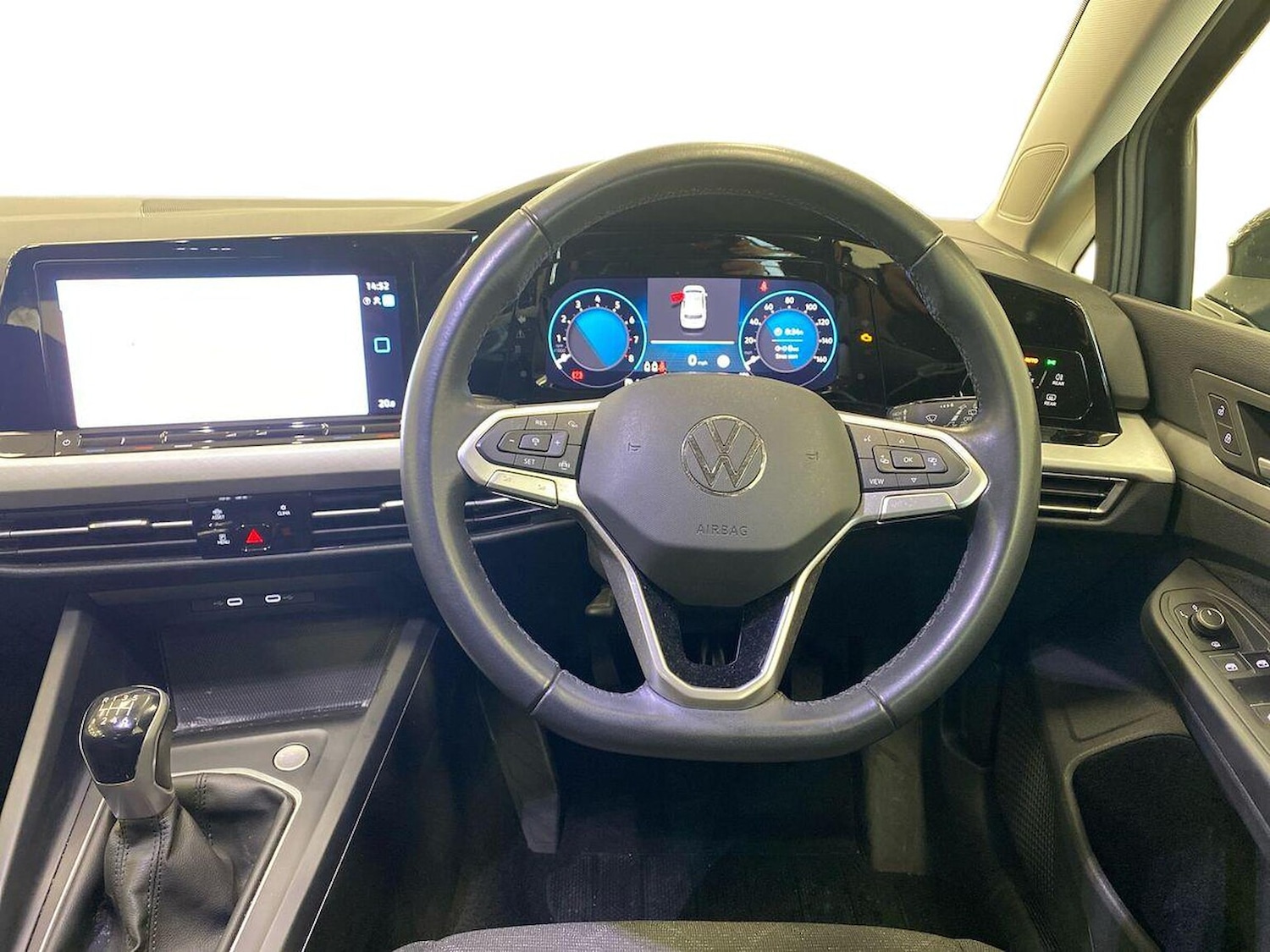 Used Volkswagen Golf 2023 for sale - 76413975: Photo 9