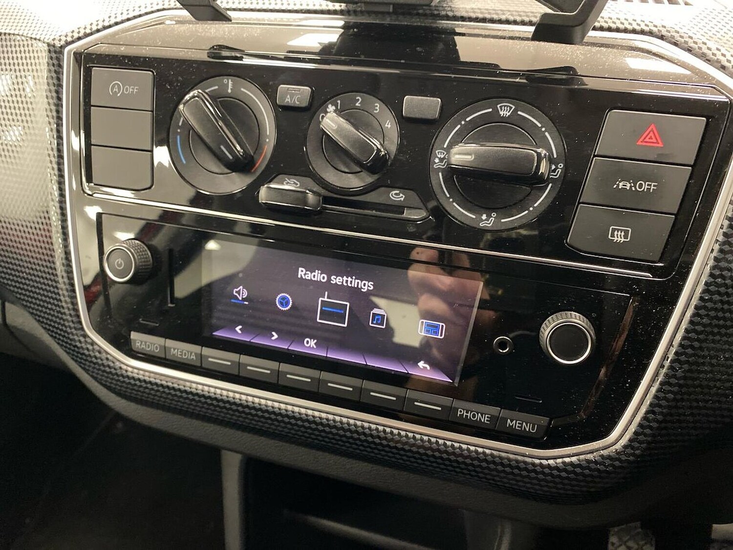 Used Volkswagen up! 2023 for sale - 76583255: Photo 11