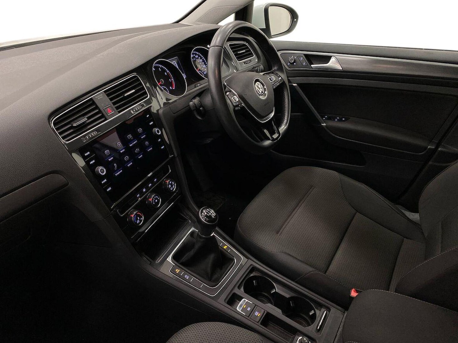 Used Volkswagen Golf 2017 for sale - 76911250: Photo 7