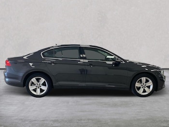 Used Volkswagen Passat 2020 for sale - 75956739: Photo