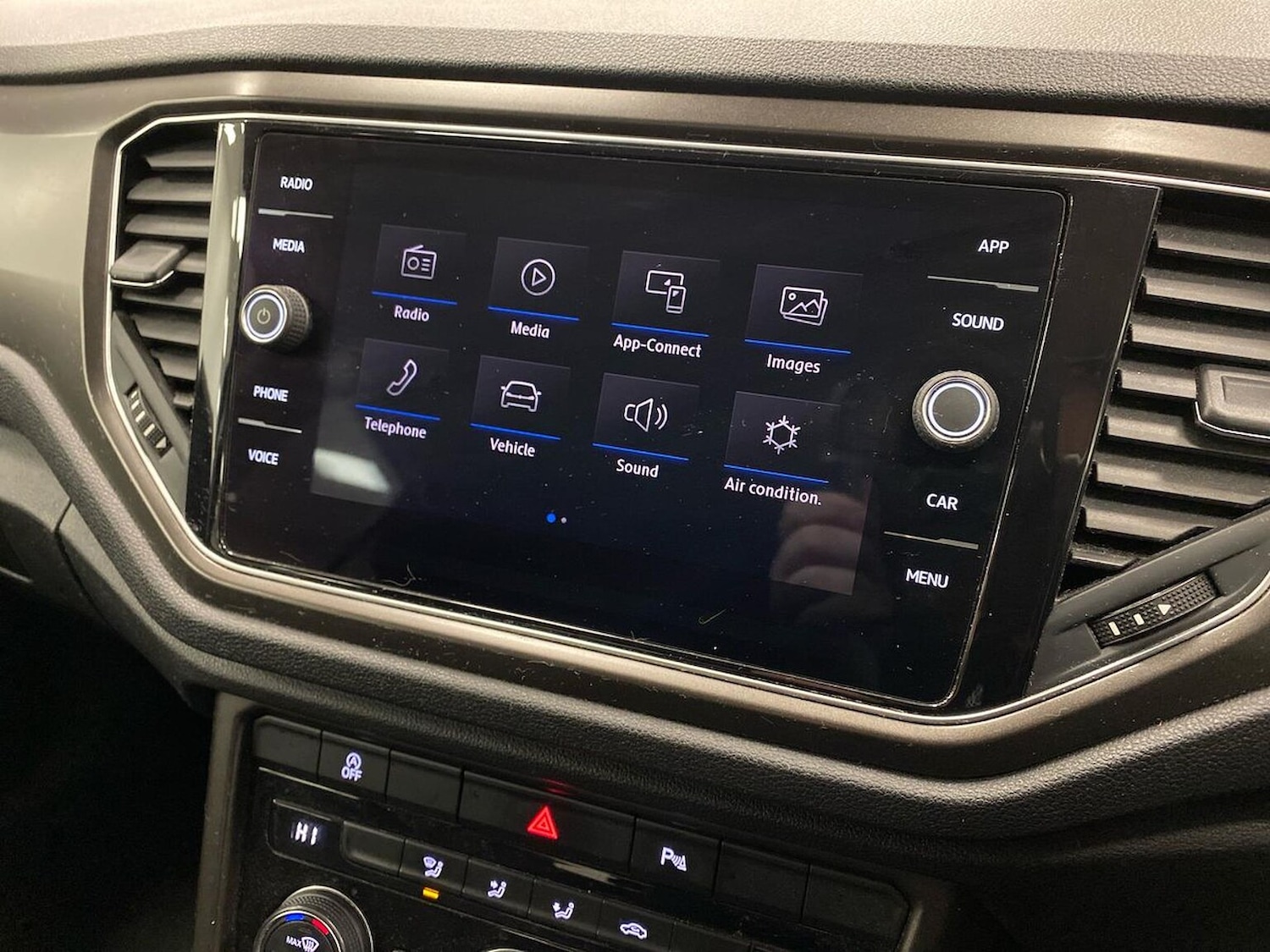 Used Volkswagen T-Roc 2018 for sale - 76924613: Photo 11