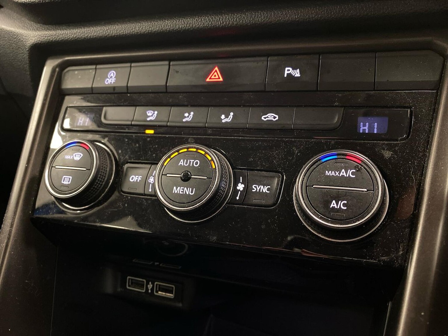 Used Volkswagen T-Roc 2018 for sale - 76924613: Photo 12