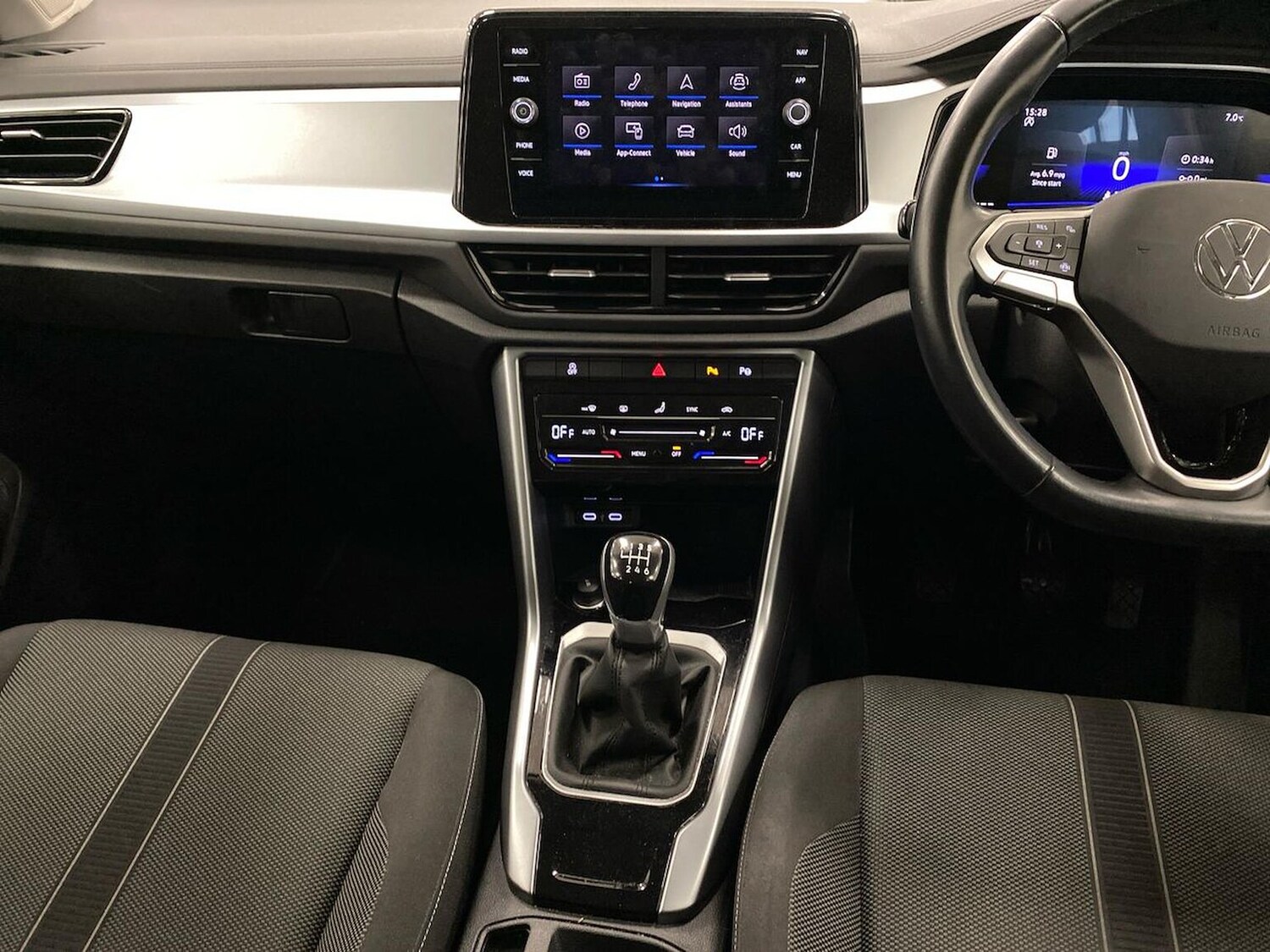 Used Volkswagen T-Roc 2023 for sale - 77896220: Photo 13