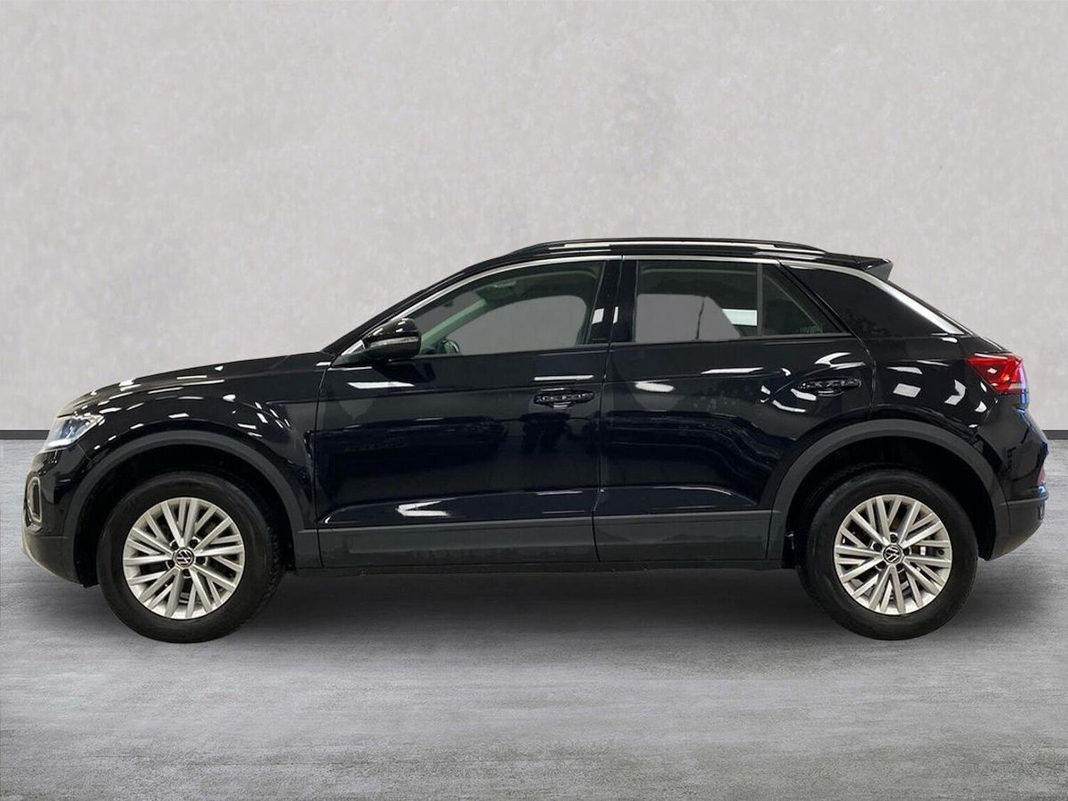 Used Volkswagen T-Roc 2023 for sale - 77896220: Photo 19