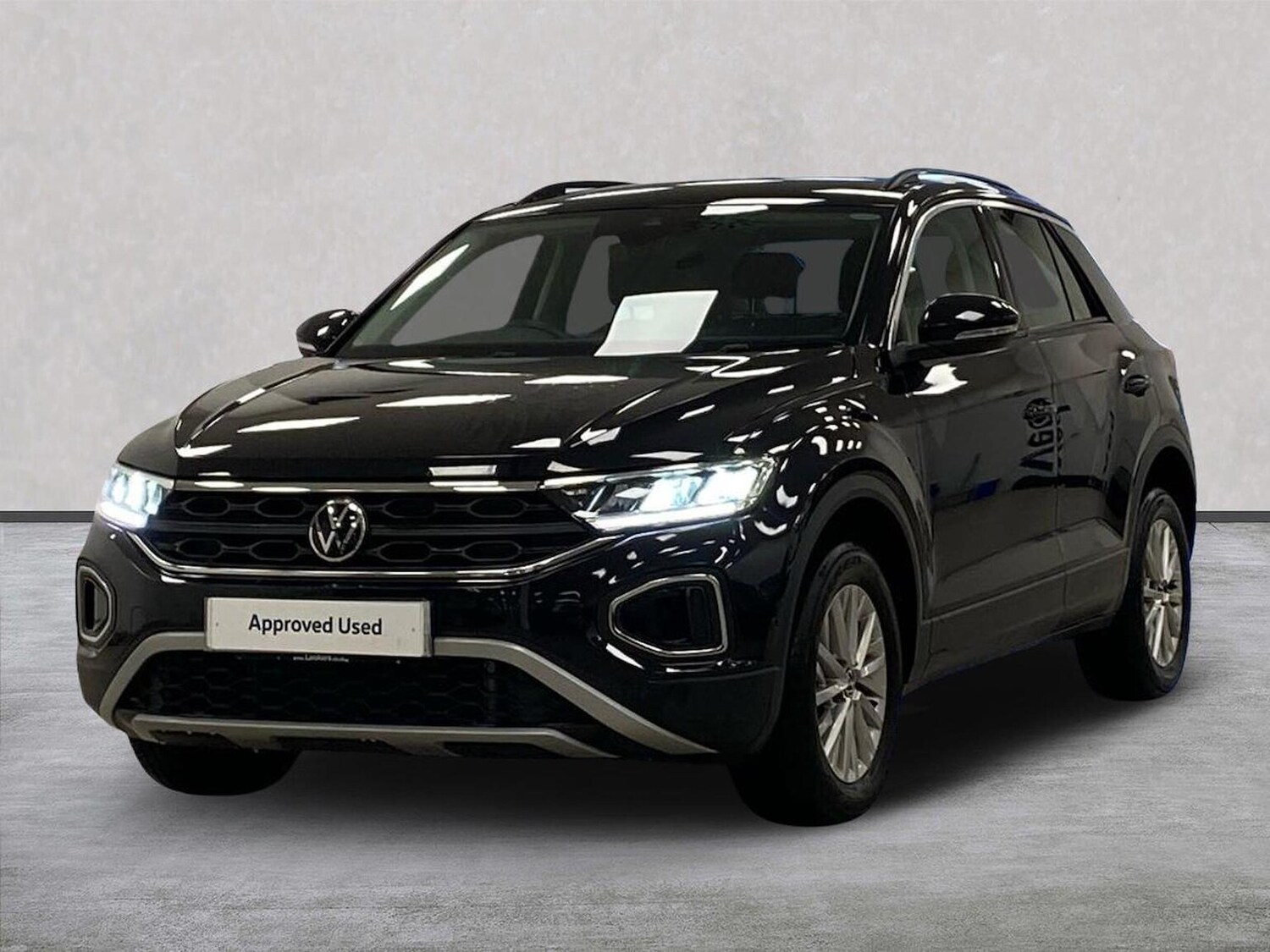 Used Volkswagen T-Roc 2023 for sale - 77896220: Photo 20