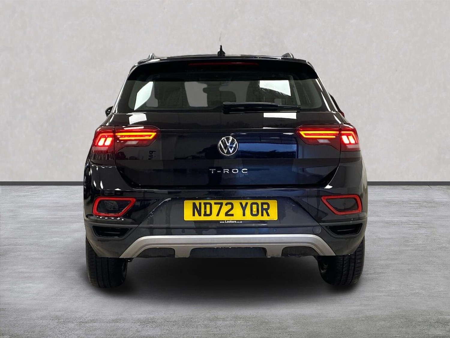 Used Volkswagen T-Roc 2023 for sale - 77896220: Photo 4