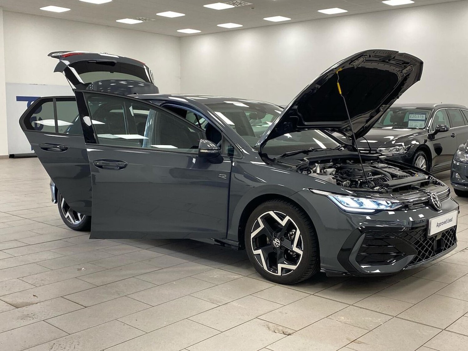 Used Volkswagen Golf 2025 for sale - 76982903: Photo 40