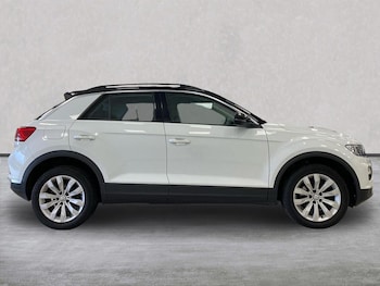 Used Volkswagen T-Roc 2018 for sale - 78659669: Photo