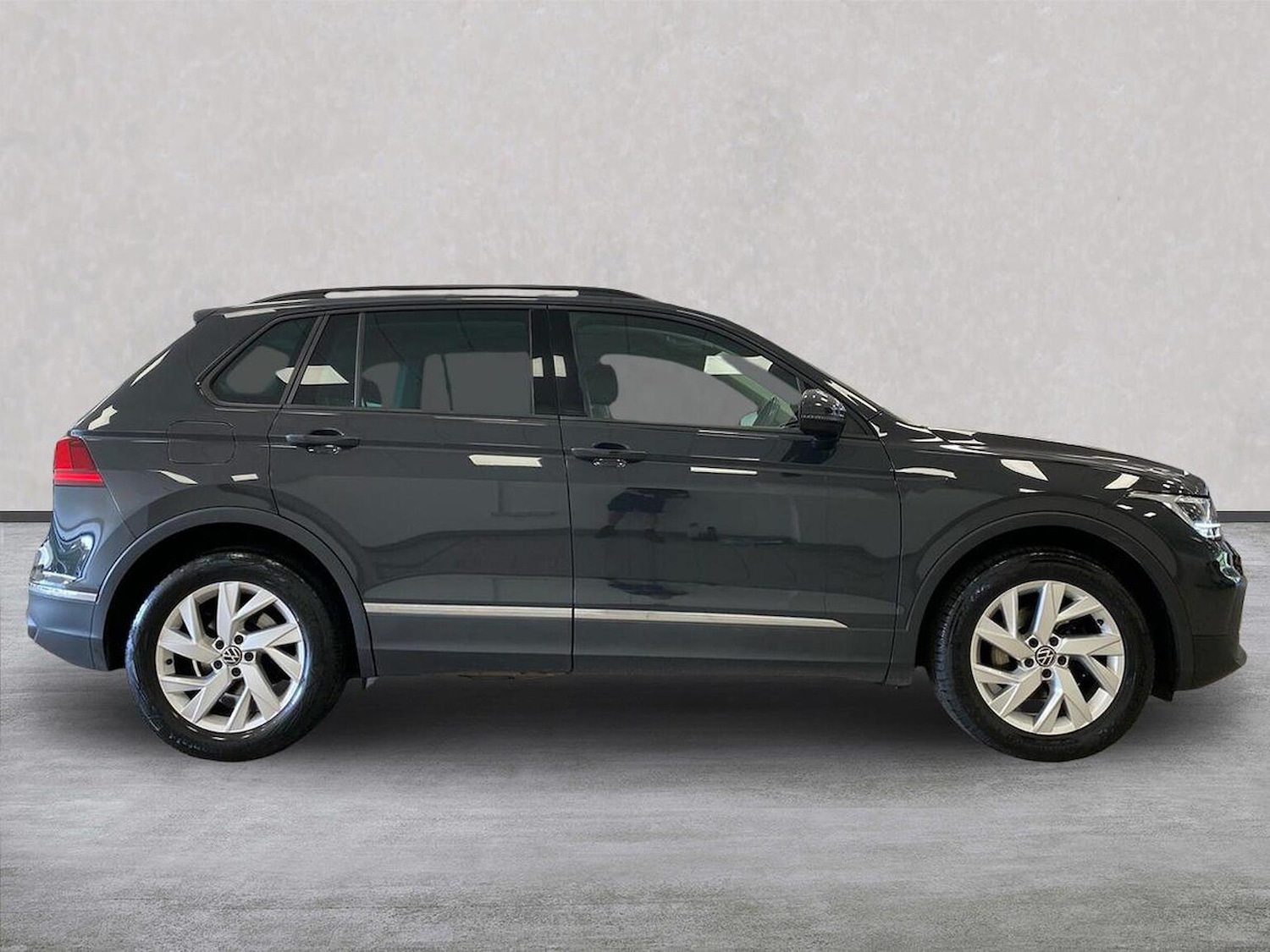 Used Volkswagen Tiguan 2022 for sale - 78194664: Photo 3