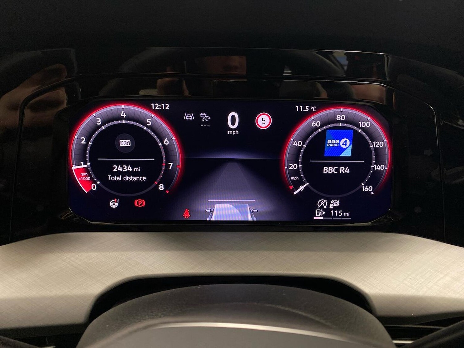 Used Volkswagen Golf 2025 for sale - 76763397: Photo 10