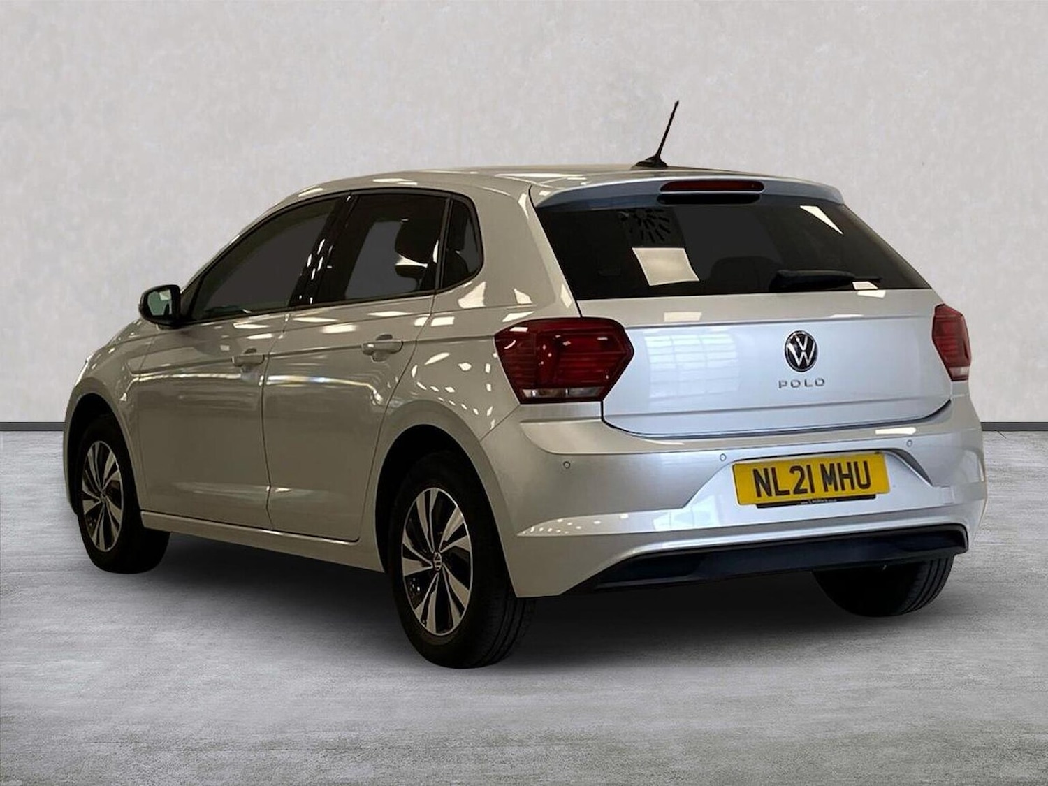 Used Volkswagen Polo 2021 for sale - 76413980: Photo 2