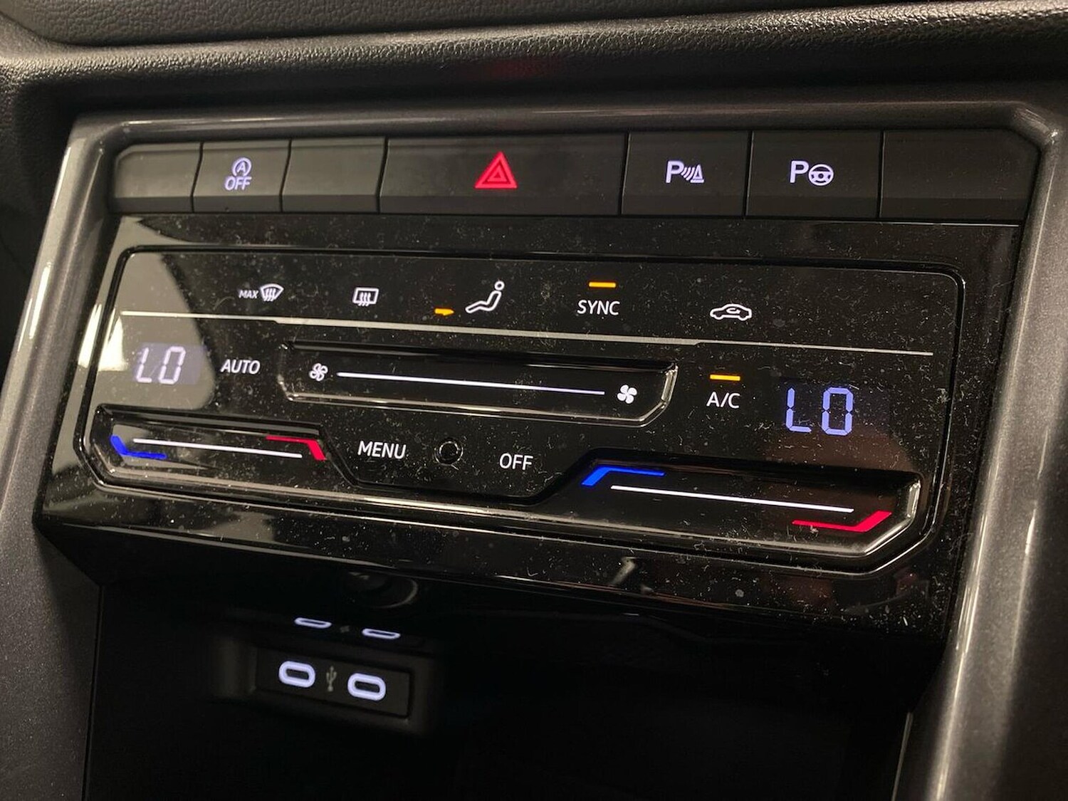 Used Volkswagen T-Roc 2023 for sale - 77487482: Photo 12