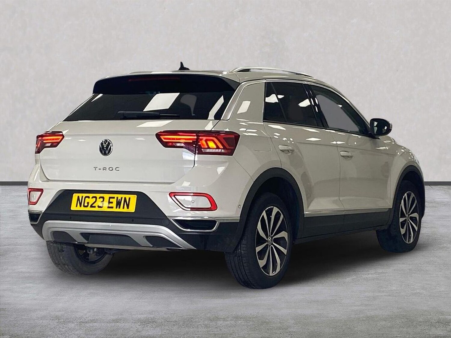 Used Volkswagen T-Roc 2023 for sale - 77487482: Photo 18