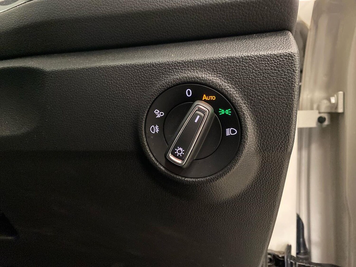 Used Volkswagen T-Roc 2023 for sale - 77487482: Photo 22