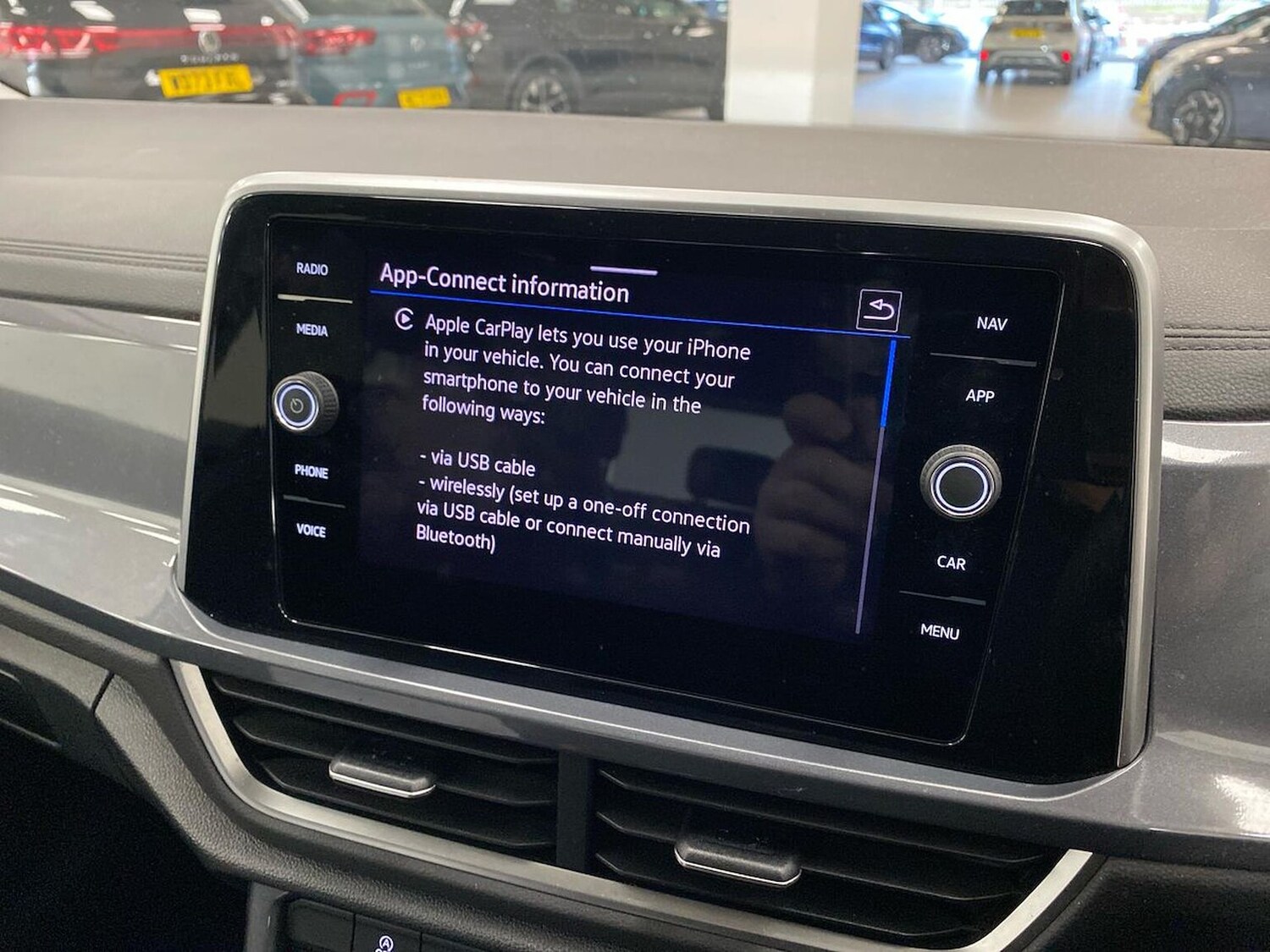 Used Volkswagen T-Roc 2023 for sale - 77487482: Photo 25