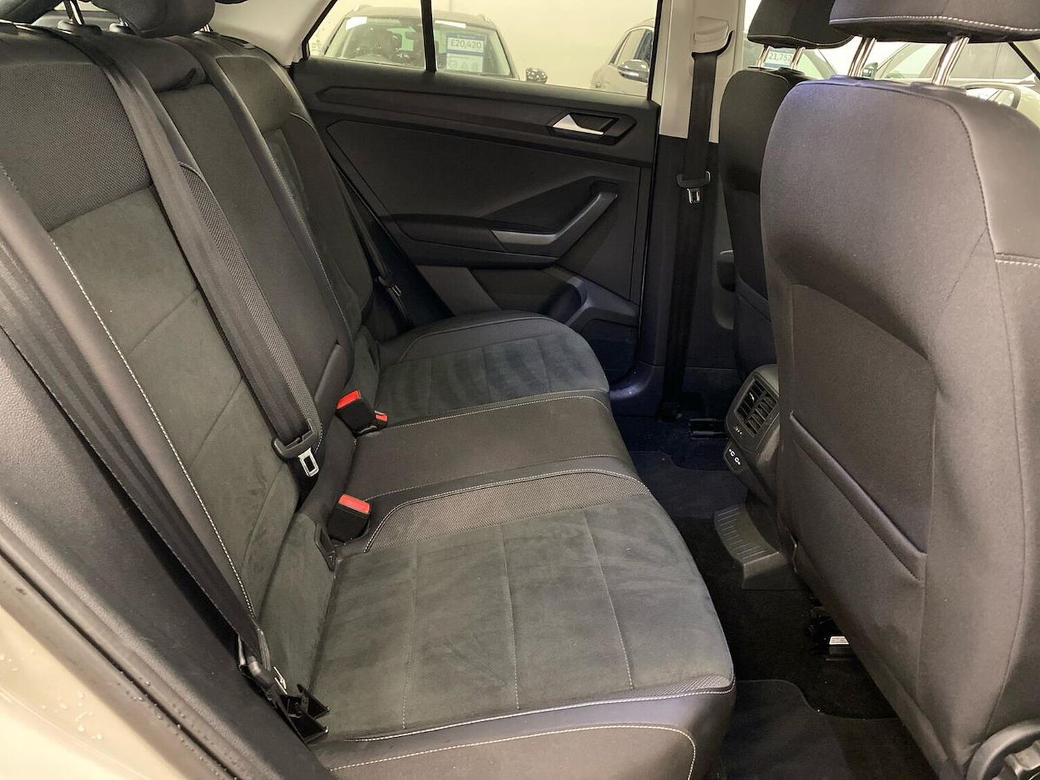 Used Volkswagen T-Roc 2023 for sale - 77487482: Photo 37