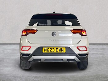 Used Volkswagen T-Roc 2023 for sale - 77487482: Photo