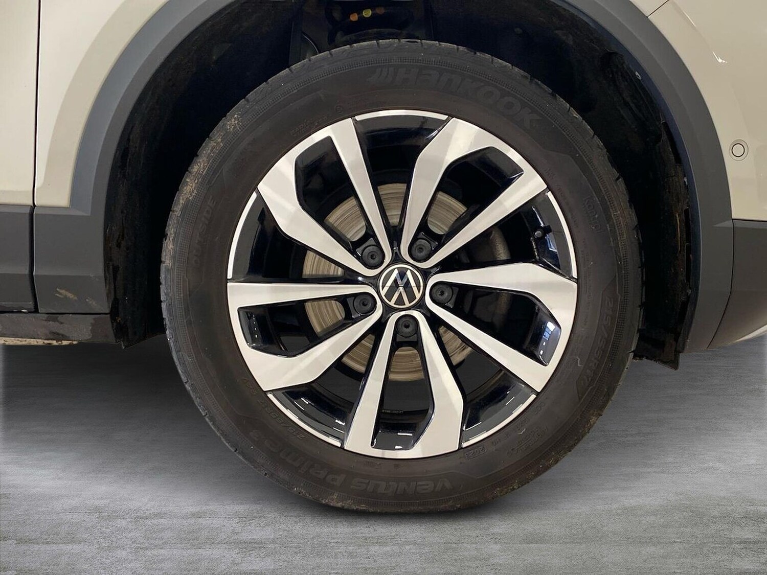 Used Volkswagen T-Roc 2023 for sale - 77487482: Photo 6