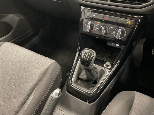 Used Volkswagen T-Cross 2025 for sale - 76187047: Photo 13