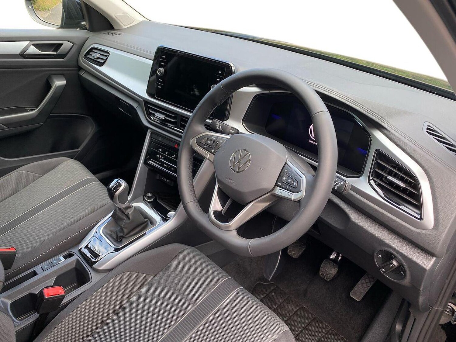 Used Volkswagen T-Roc 2025 for sale - 76144290: Photo 15