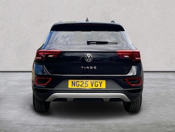 Used Volkswagen T-Roc 2025 for sale - 76144290: Photo 4
