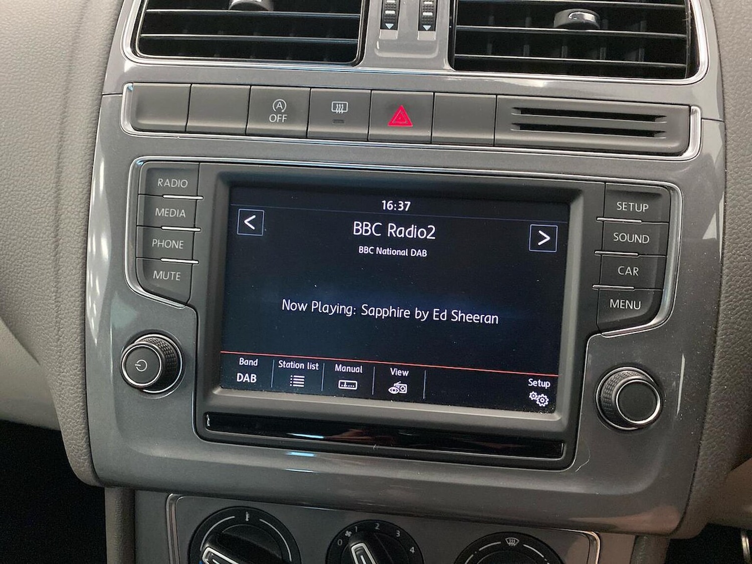 Used Volkswagen Polo 2015 for sale - 76837157: Photo 11