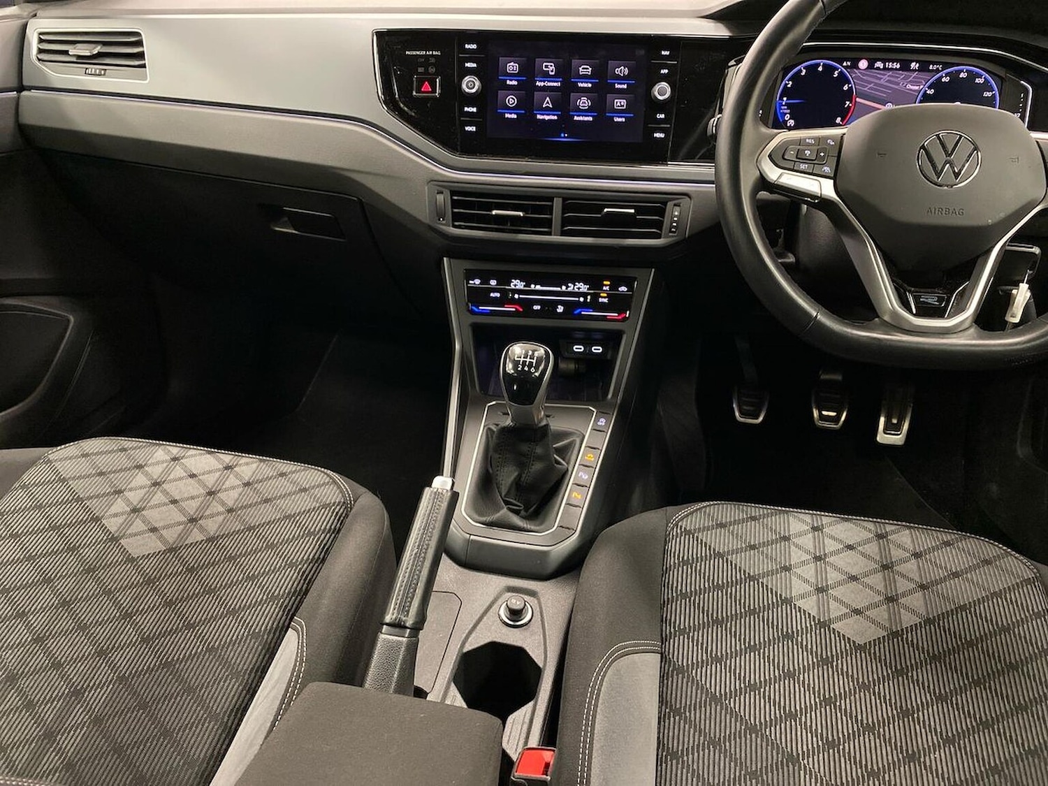 Used Volkswagen Taigo 2023 for sale - 76982904: Photo 13