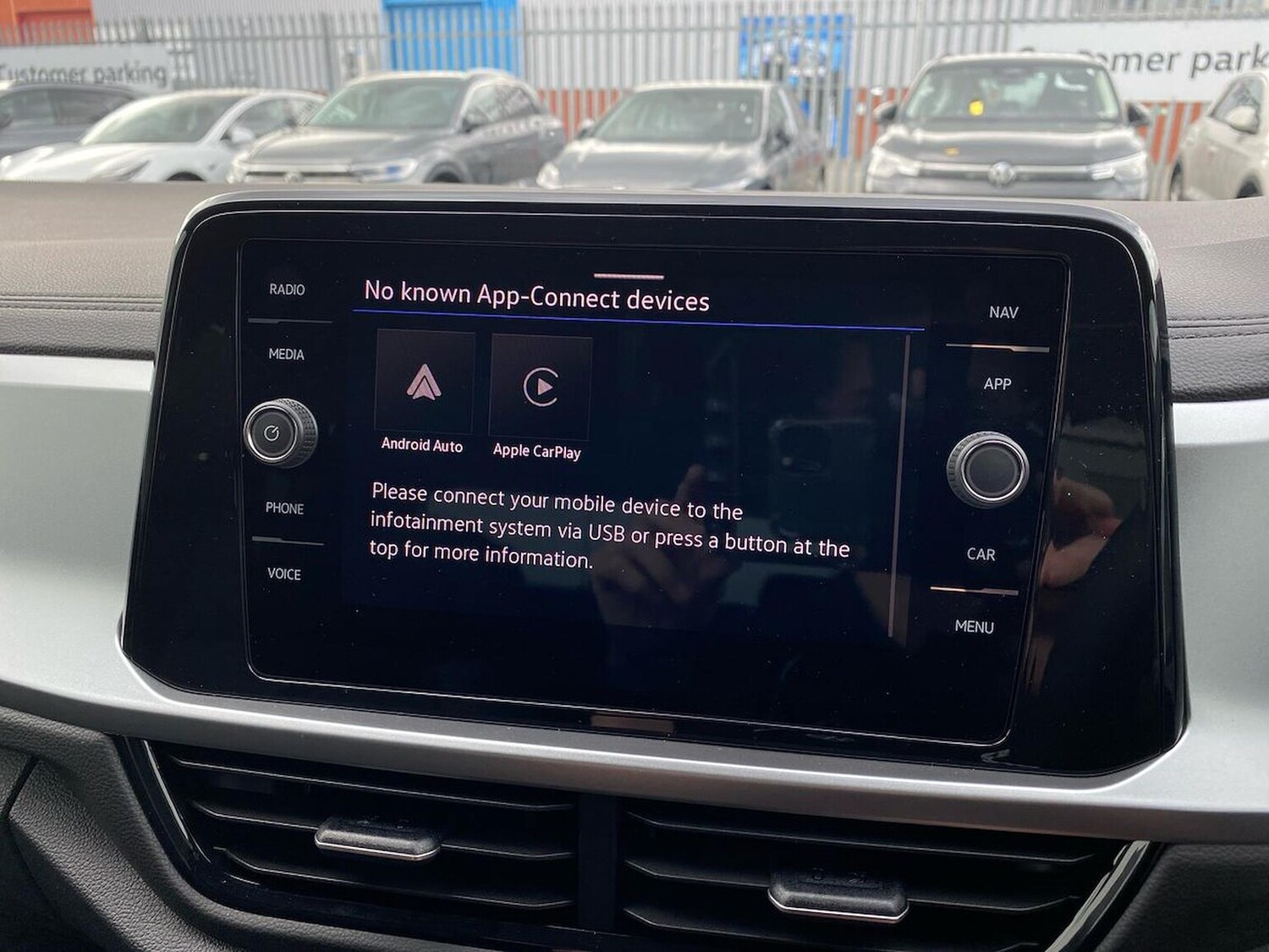 Used Volkswagen T-Roc 2025 for sale - 76144292: Photo 23