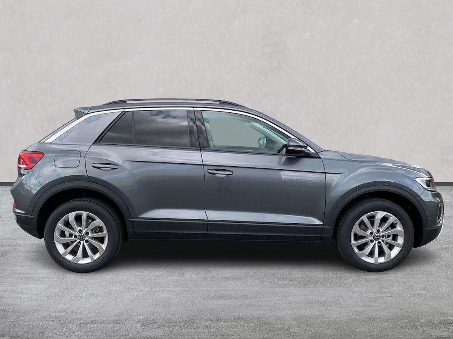 Used Volkswagen T-Roc 2025 for sale - 76144292: Photo 3