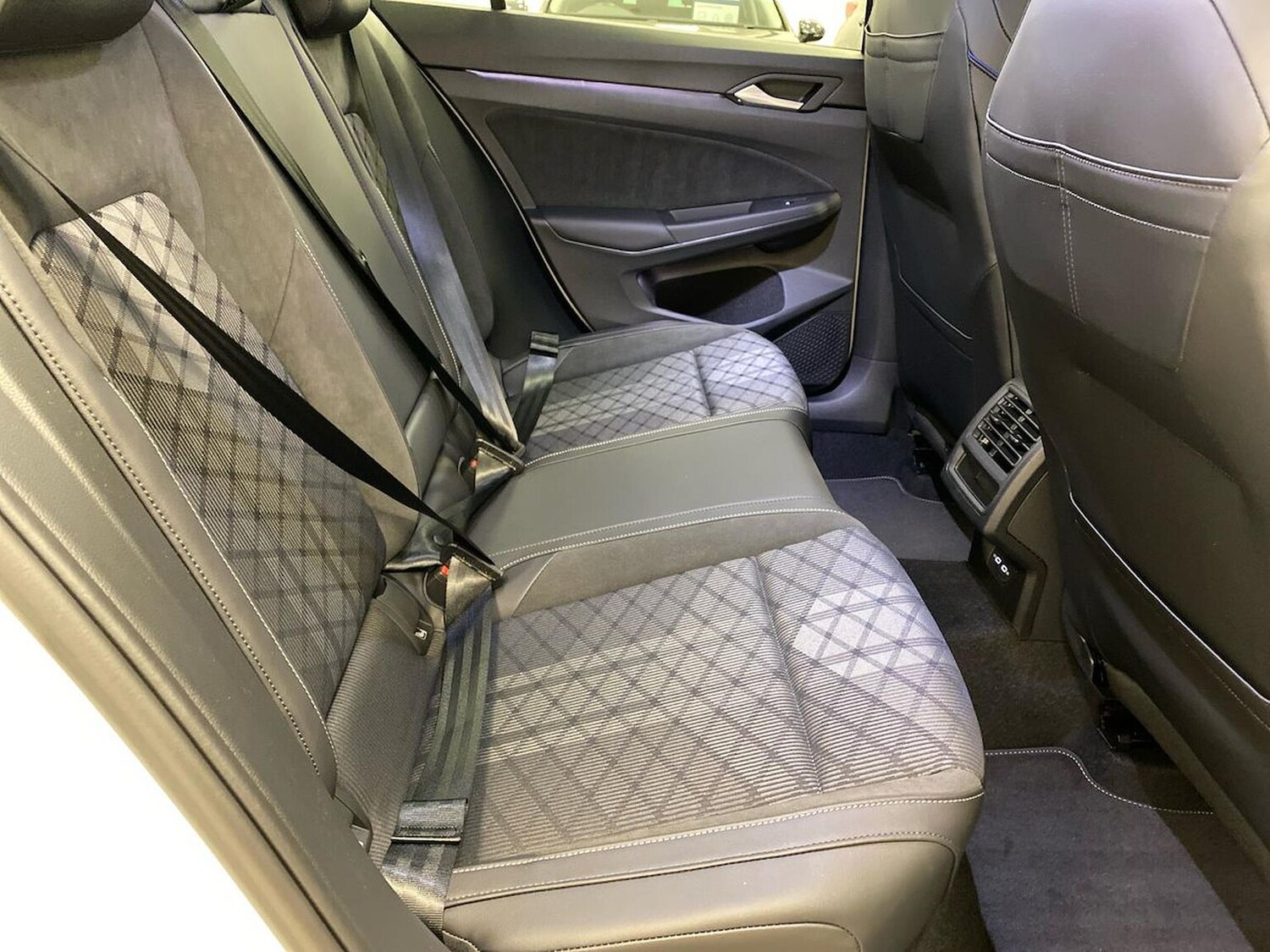 Used Volkswagen Golf 2025 for sale - 77487469: Photo 31