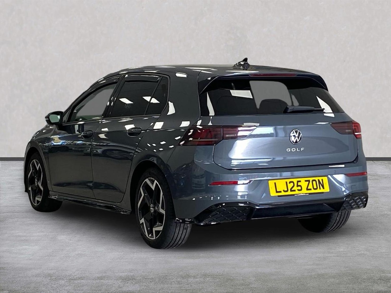 Used Volkswagen Golf 2025 for sale - 76492391: Photo 2