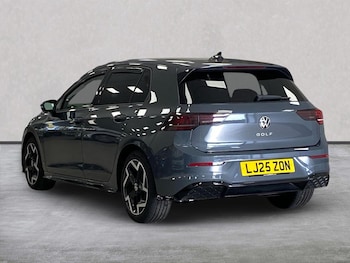 Used Volkswagen Golf 2025 for sale - 76492391: Photo