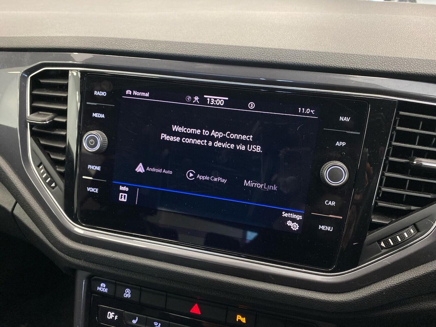 Used Volkswagen T-Roc 2021 for sale - 78194554: Photo 25