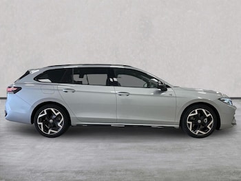 Used Volkswagen Passat 2026 for sale - 79320726: Photo