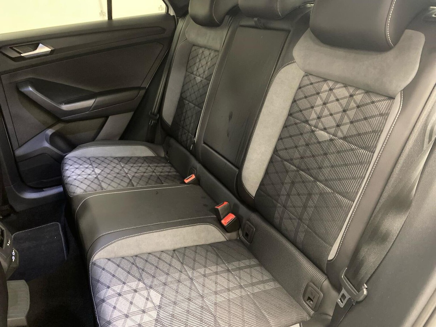 Used Volkswagen T-Roc 2025 for sale - 76785267: Photo 16