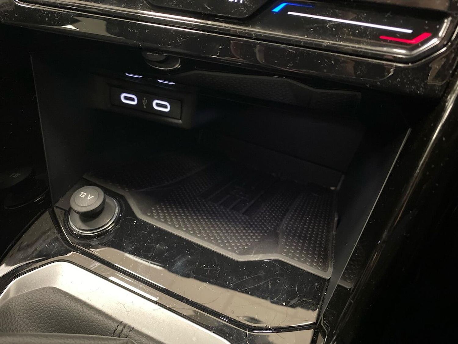 Used Volkswagen T-Roc 2025 for sale - 76785267: Photo 28