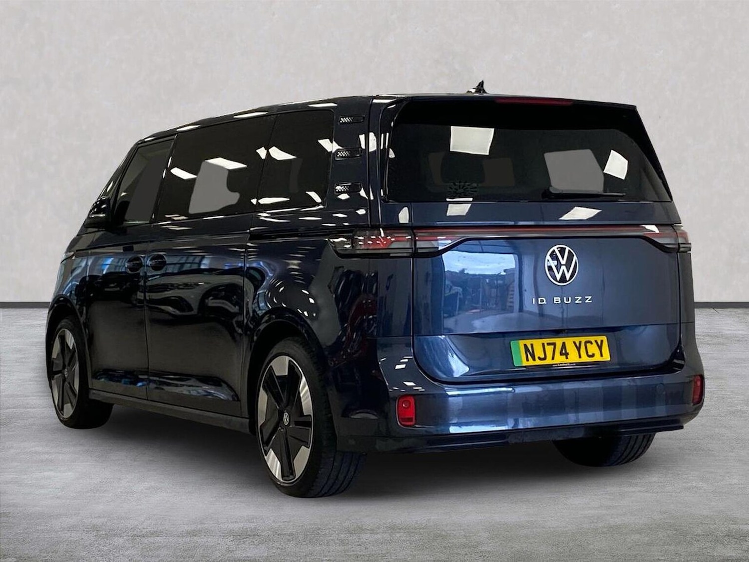 Used Volkswagen ID.Buzz 2024 for sale - 78144504: Photo 2