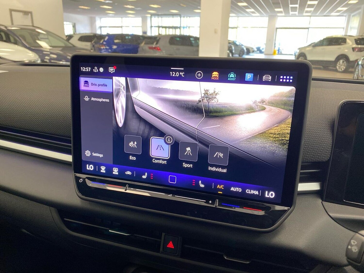 Used Volkswagen T-Roc 2026 for sale - 78194636: Photo 25